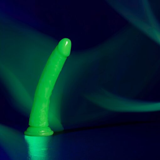 DILDO SLIM REALISTIC DILDO GLOW IN THE DARK 9'' / 22,5 CM REALROCK - Image 6